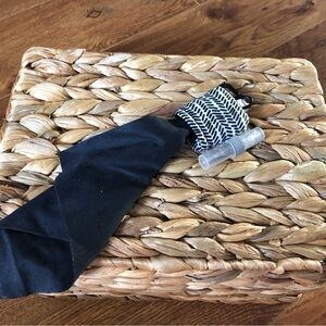 Screen and glasses cleaner keychain set